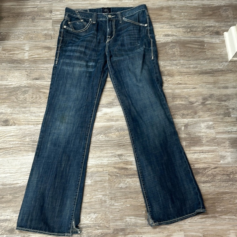 ROCK & REPUBLIC REBELLION jeans 33x32. RN130273
